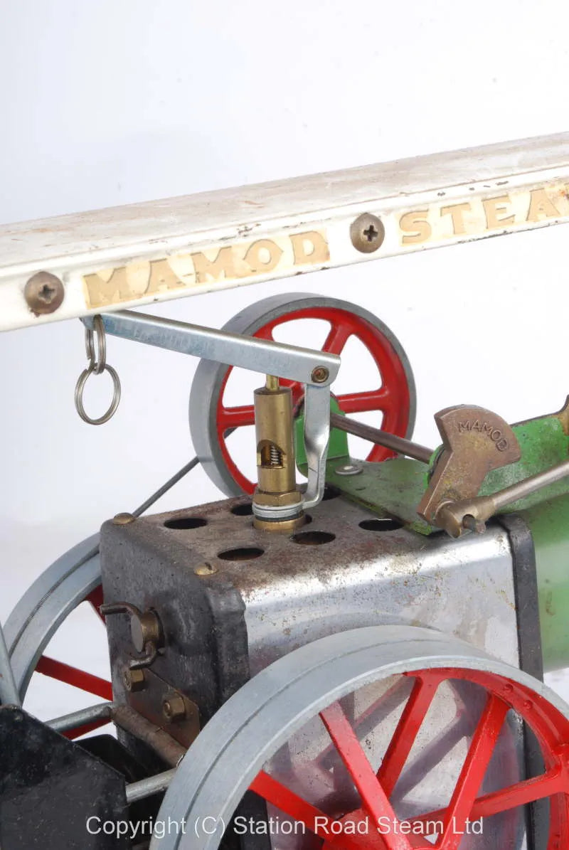 Mamod traction engine in box