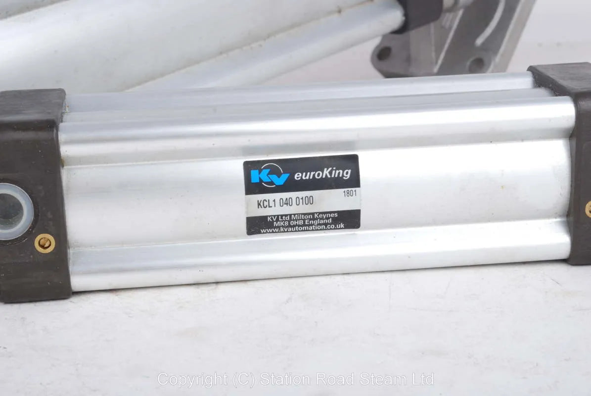 Pair pneumatic cylinders