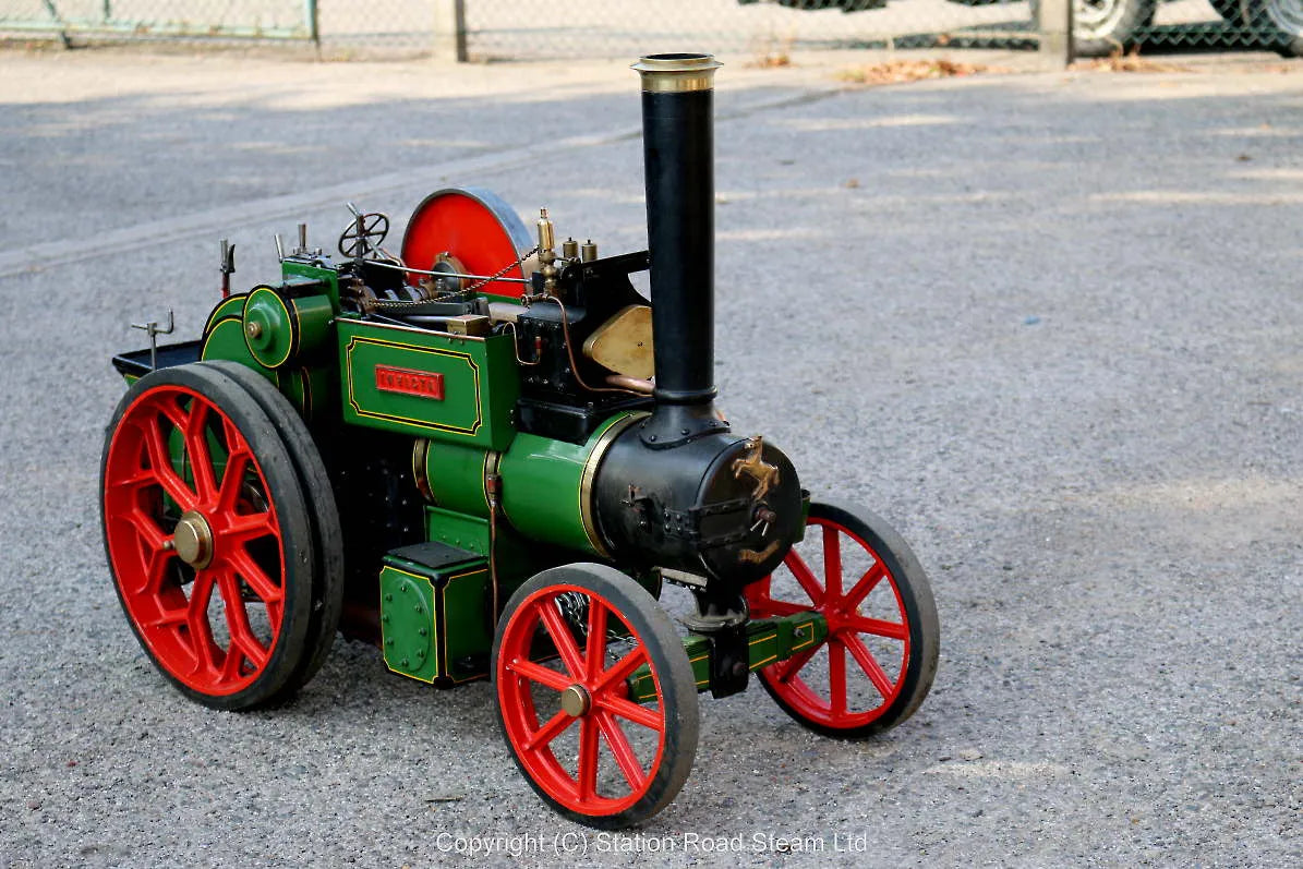 Maxitrak Aveling & Porter steam tractor
