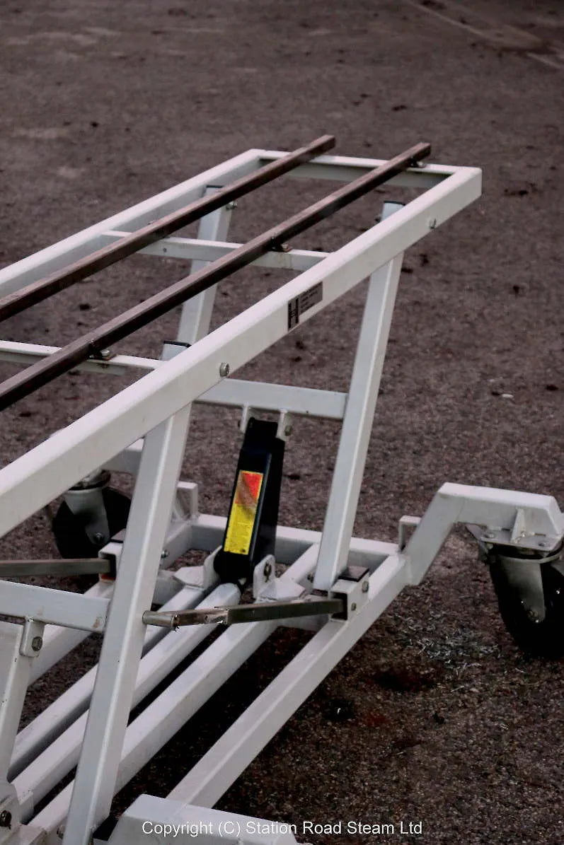 "Handy Height" locomotive lift