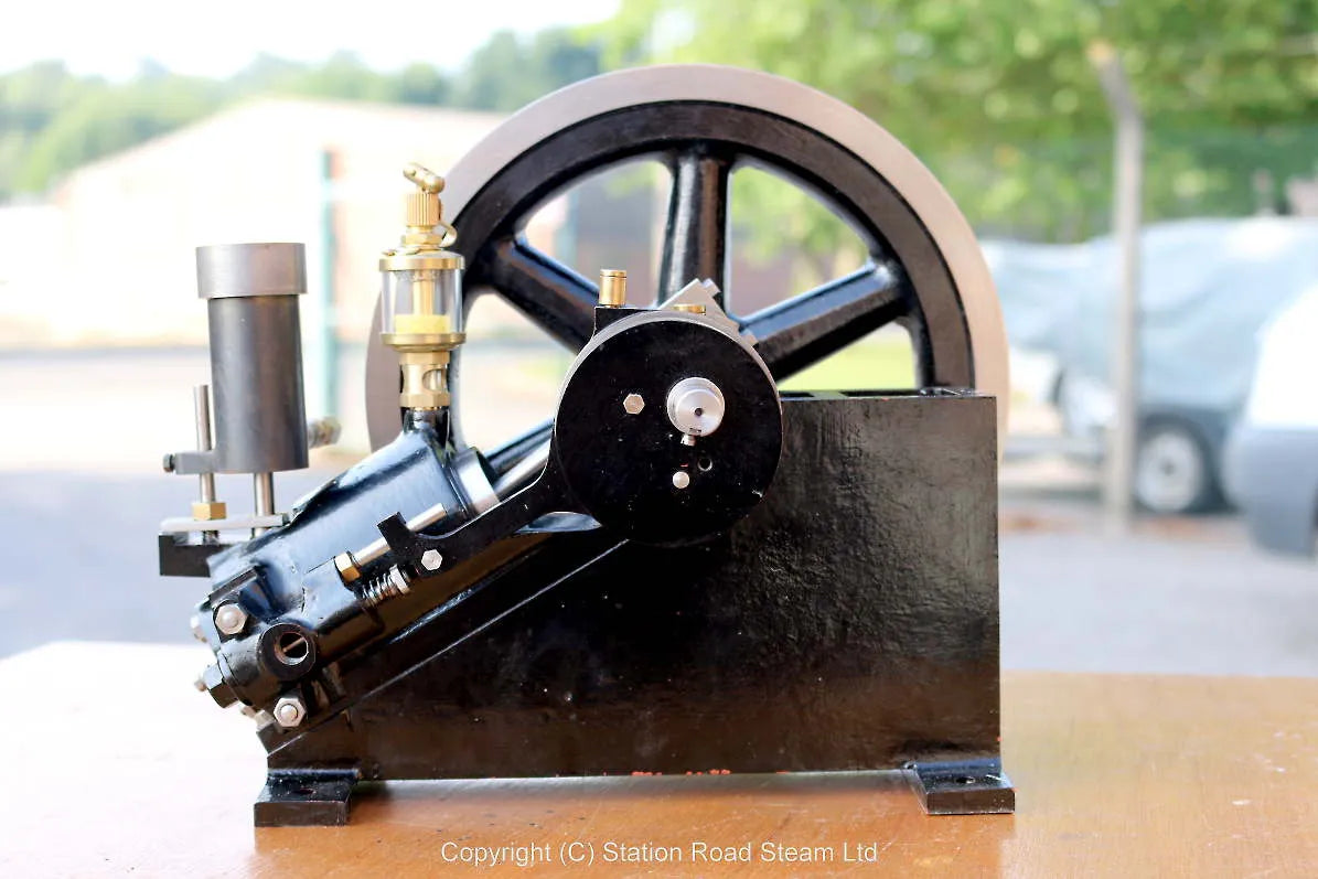 Robinson X-type hot tube engine