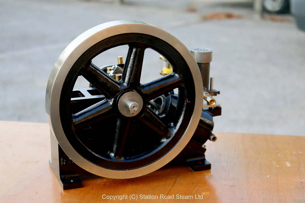 Robinson X-type hot tube engine