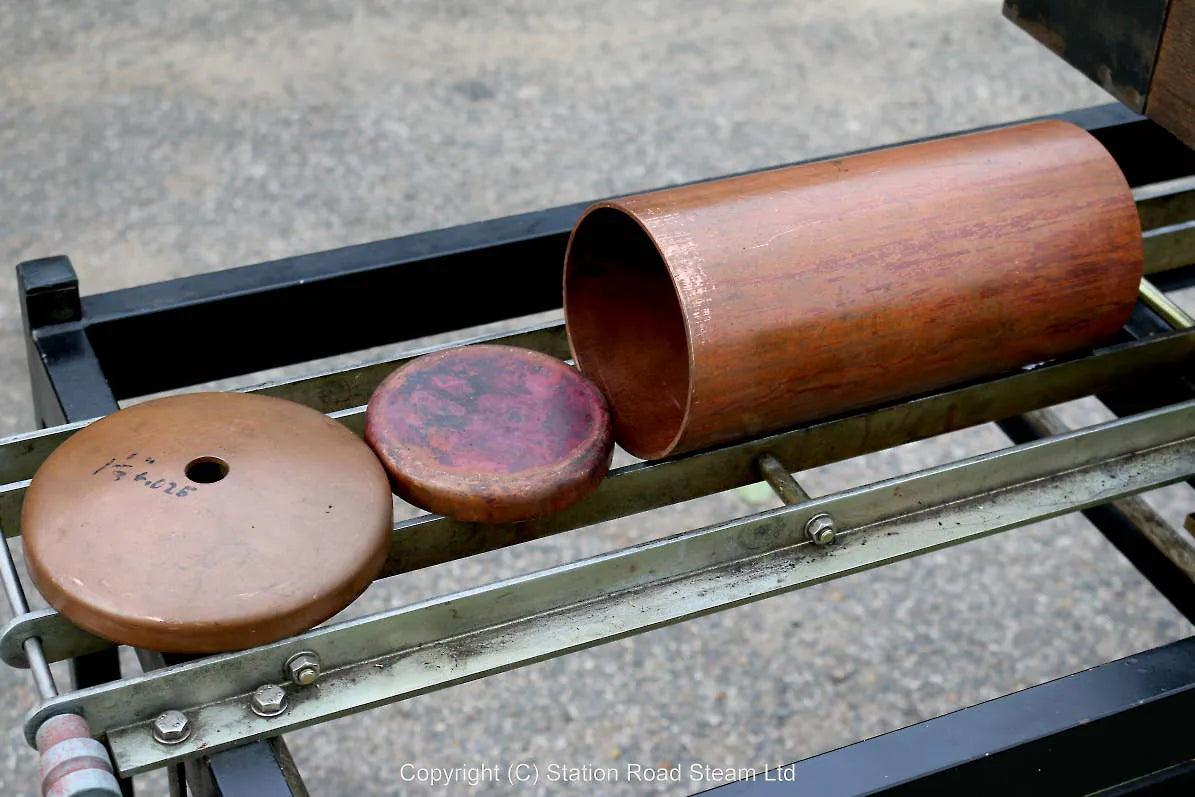7 1/4 inch gauge part-built Hawthorne 0-4-0 "Neptune"