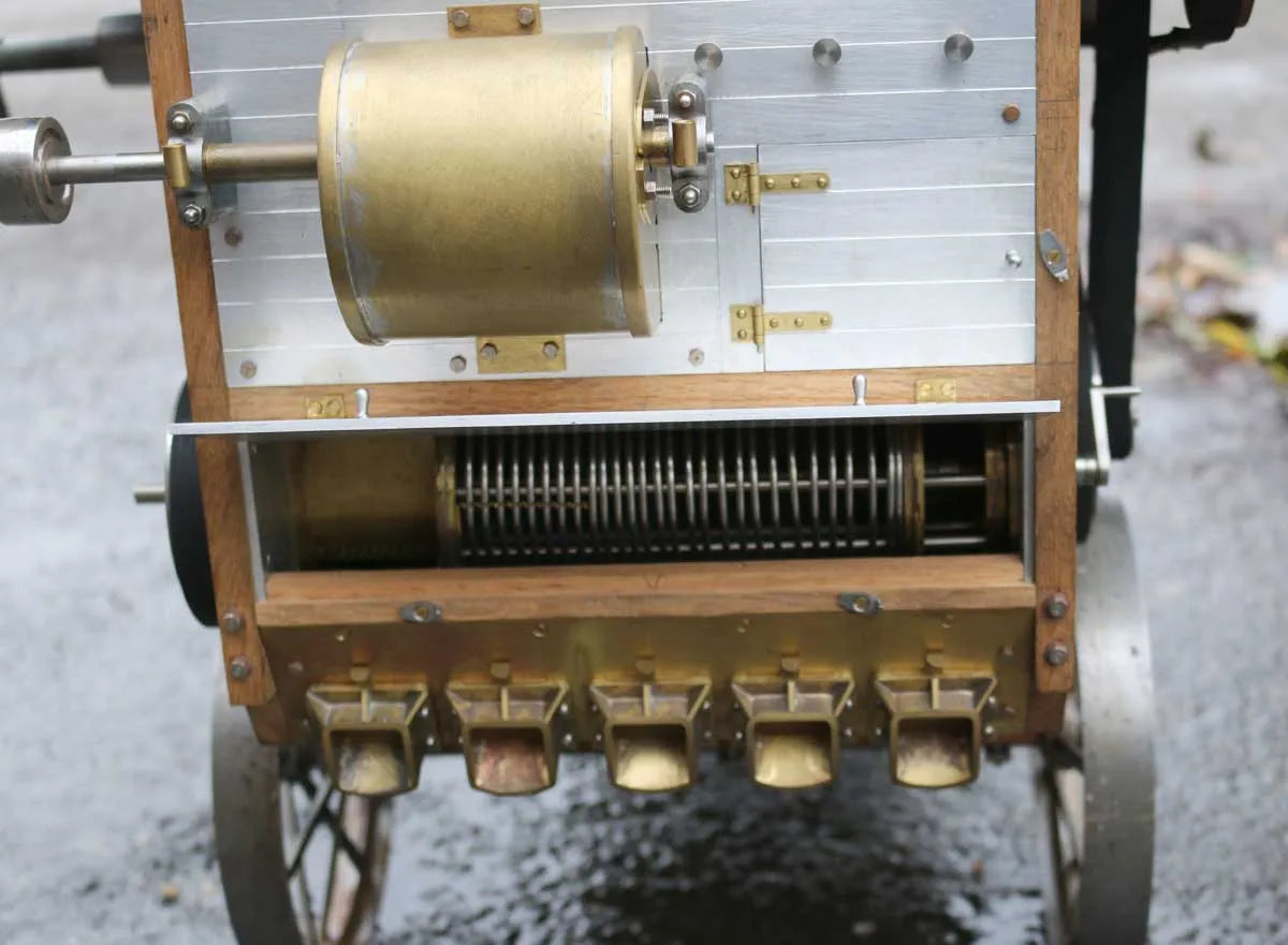 2 inch scale threshing machine