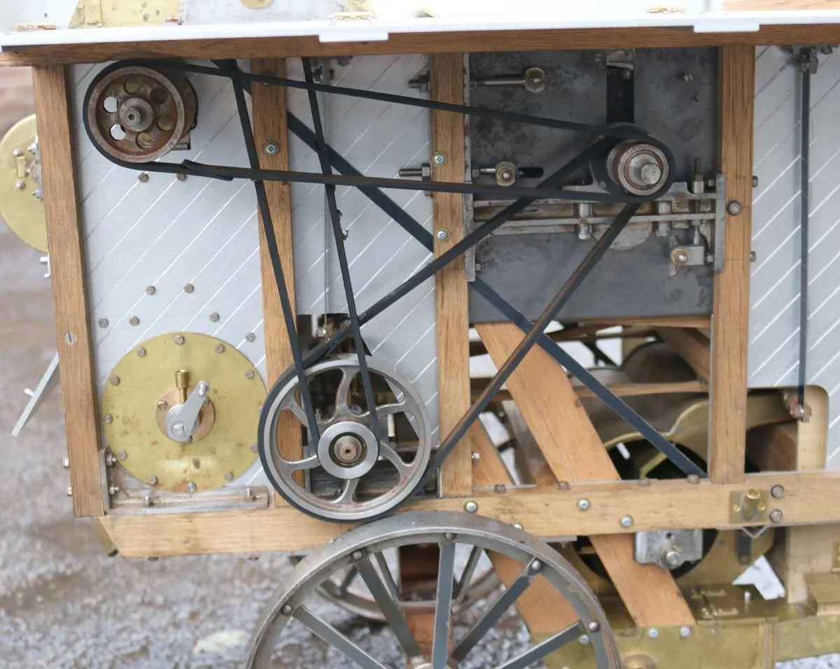 2 inch scale threshing machine