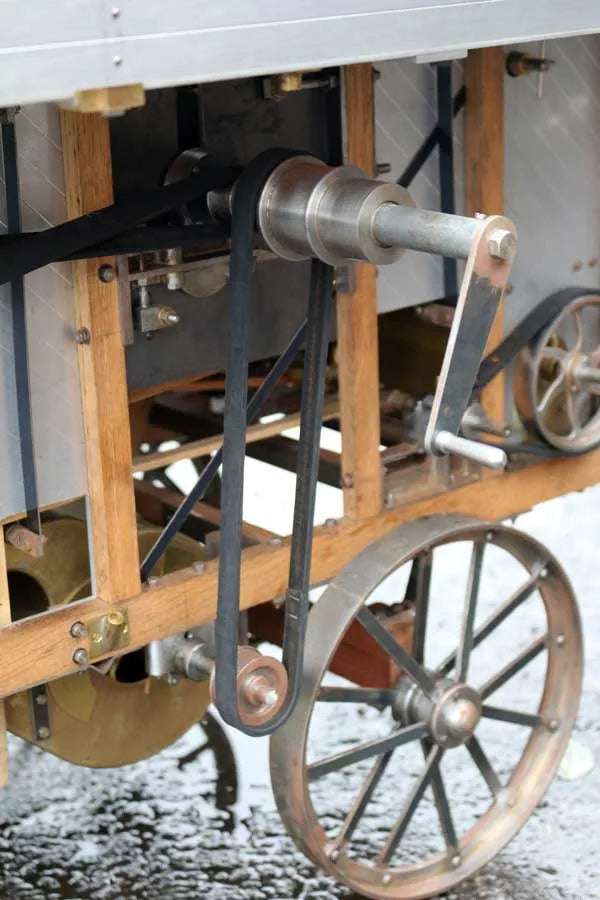 2 inch scale threshing machine