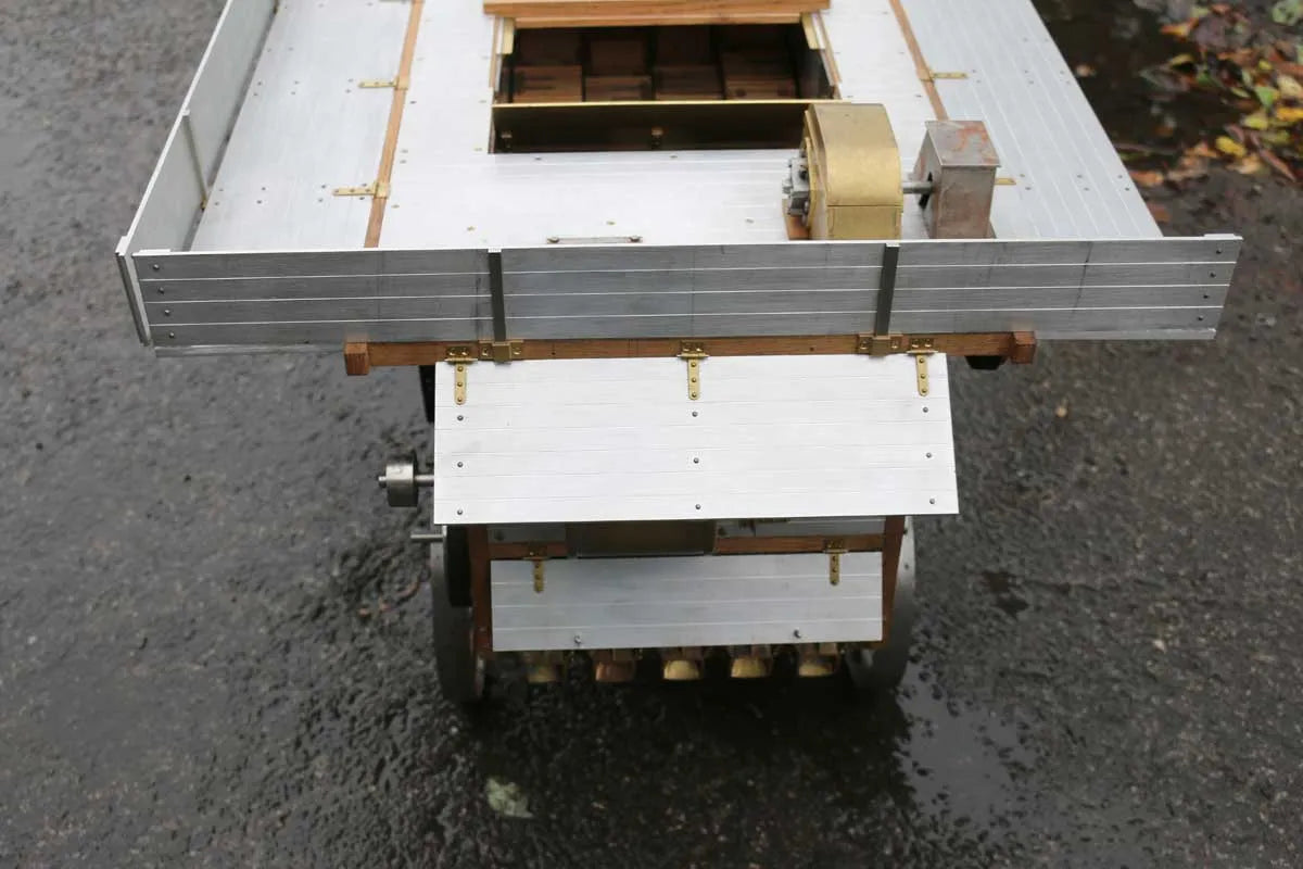 2 inch scale threshing machine