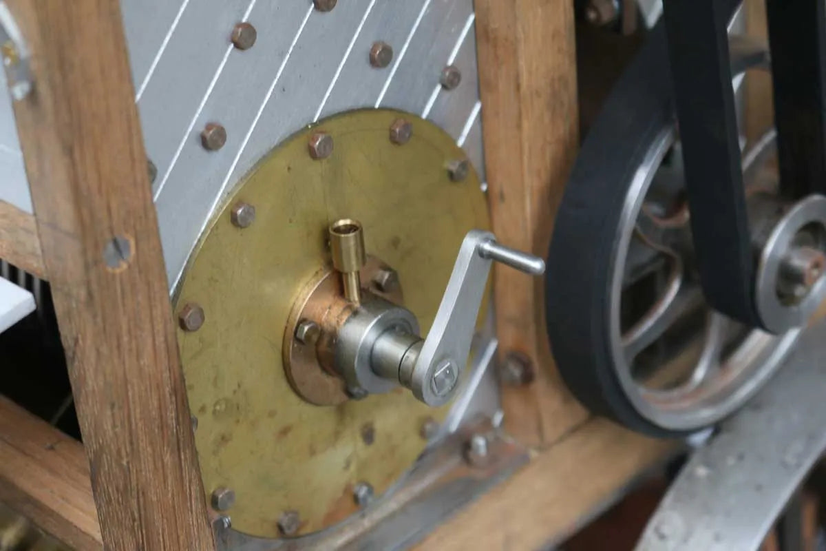 2 inch scale threshing machine