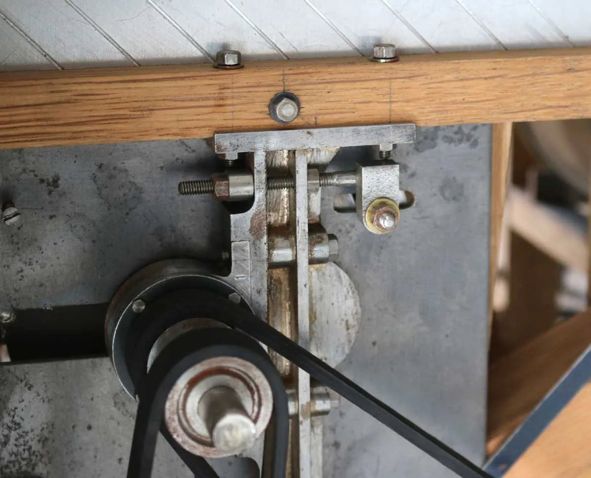 2 inch scale threshing machine