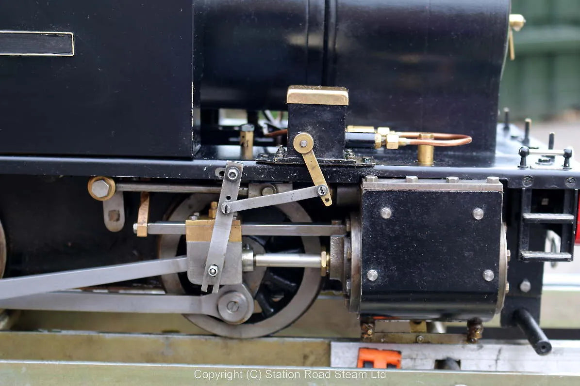5 inch gauge Polly III with driving truck, rolling road and bench