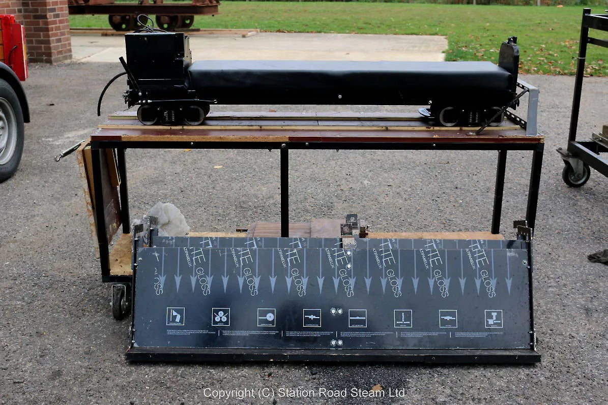 5 inch gauge Polly III with driving truck, rolling road and bench