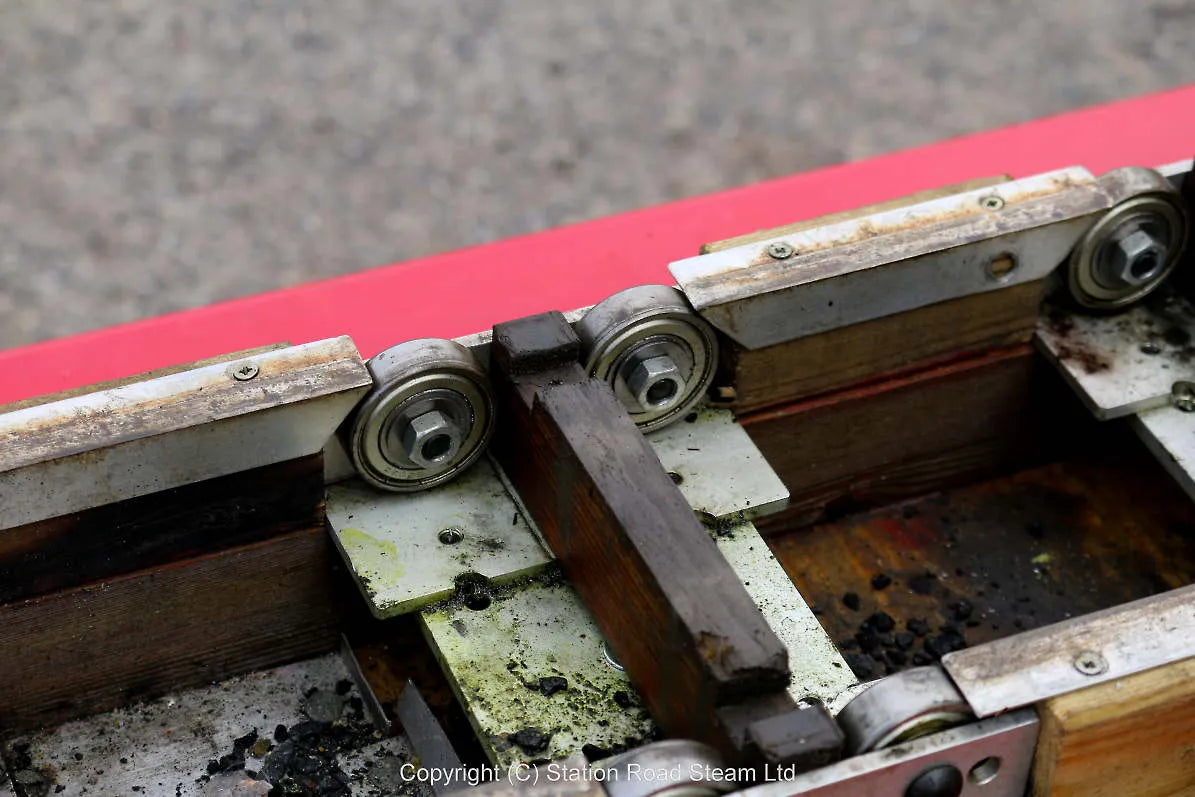 5 inch gauge Polly III with driving truck, rolling road and bench