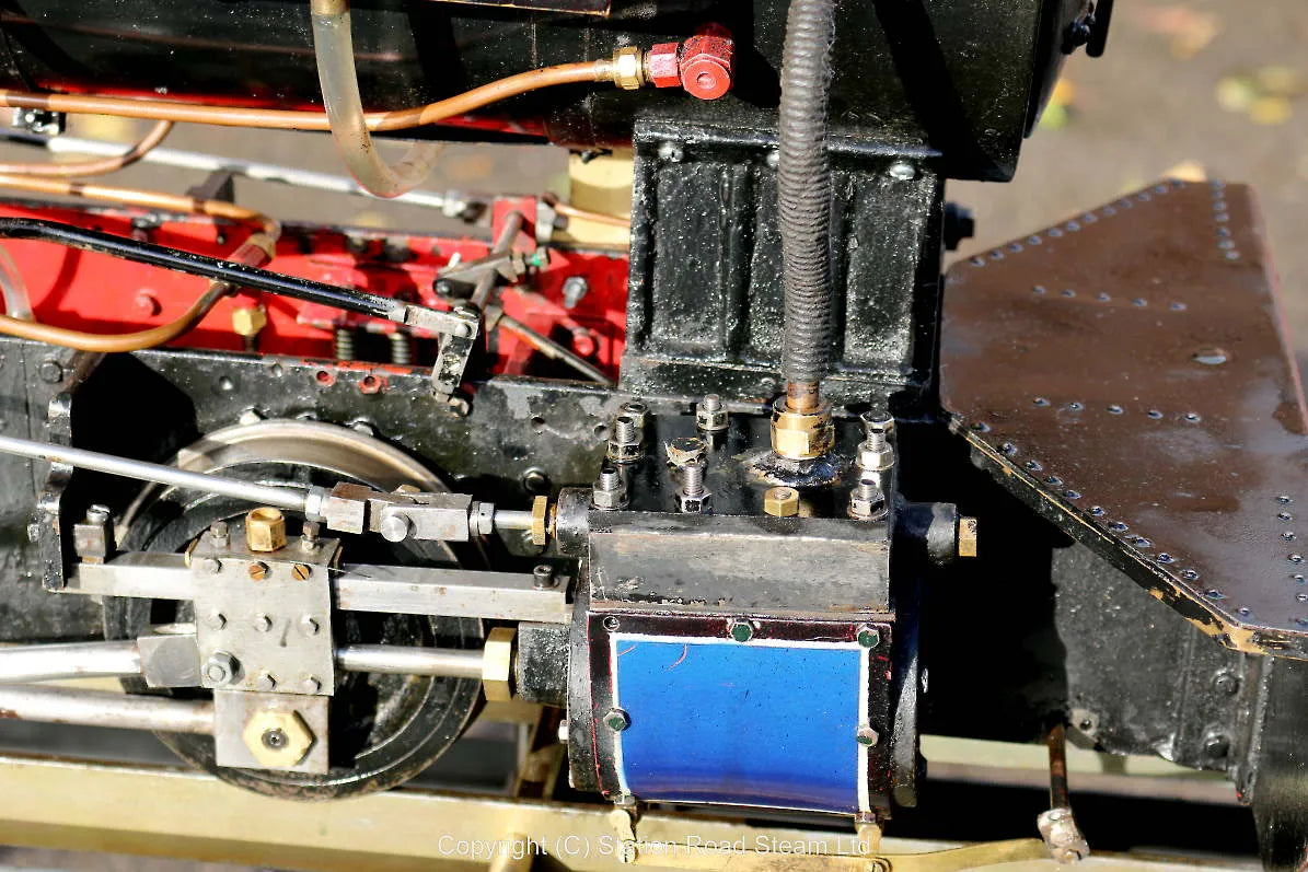 5 inch gauge "Sweet Pea" with driving truck