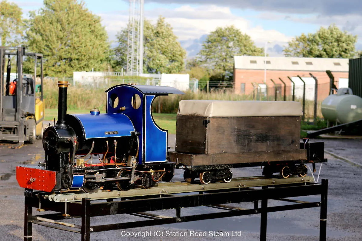 5 inch gauge "Sweet Pea" with driving truck