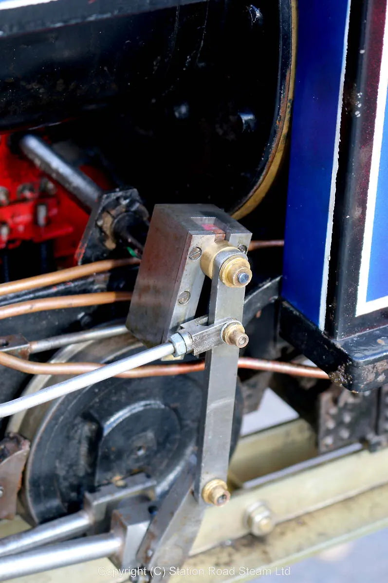 5 inch gauge "Sweet Pea" with driving truck