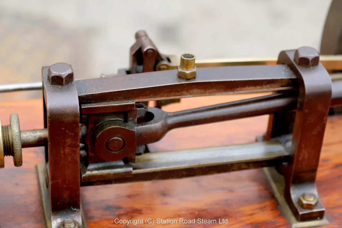 Old horizontal engine with reversing gear