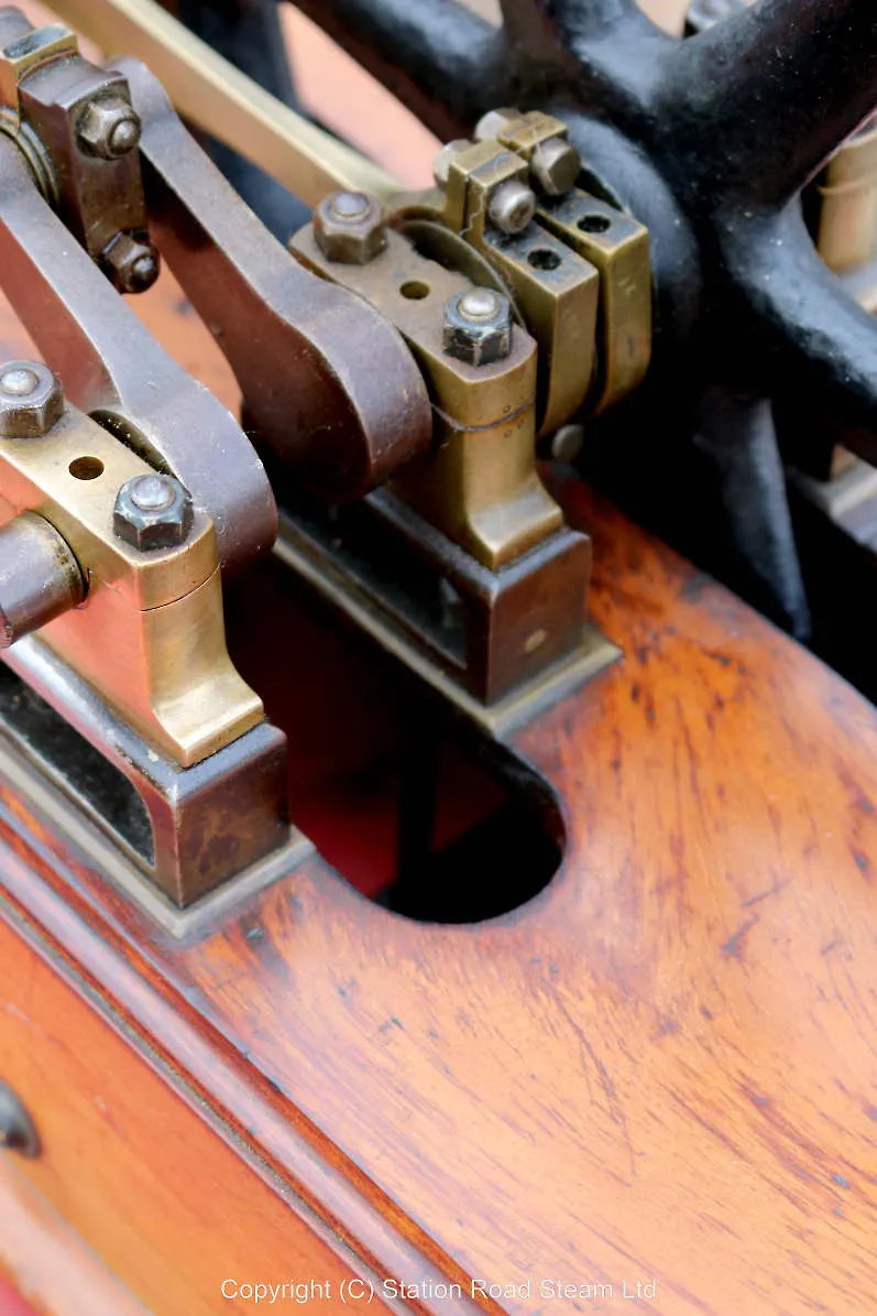 Old horizontal engine with reversing gear