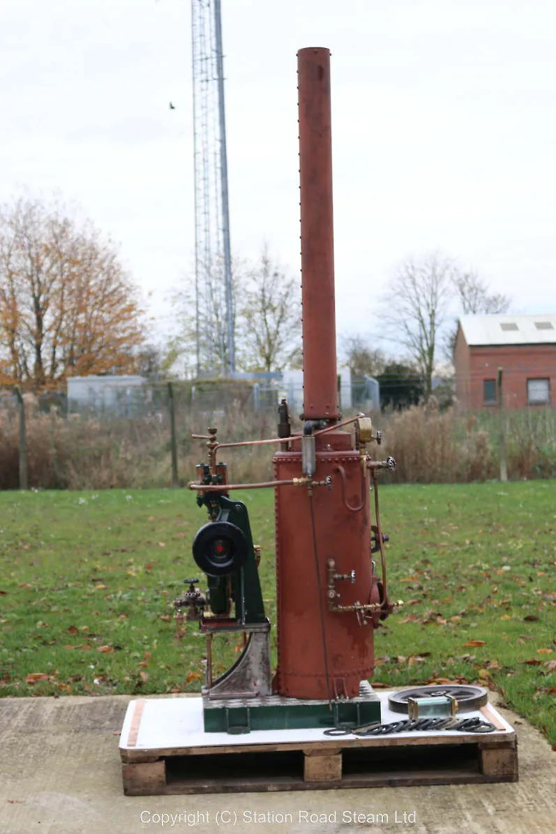 Vertical boiler with steam pump