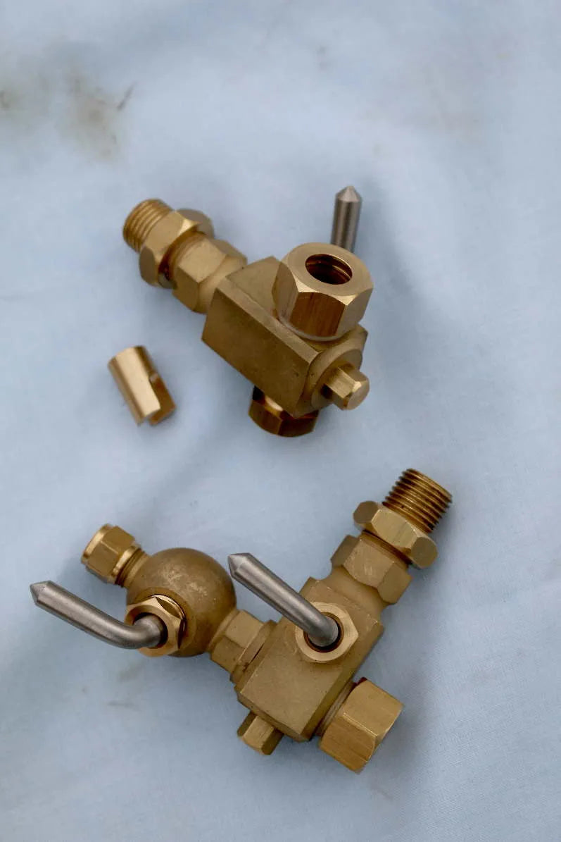 Three cock water gauge, 10mm glass, 1/4 BSP fittings