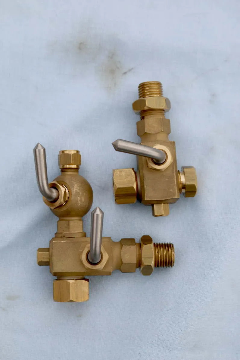Three cock water gauge, 10mm glass, 1/4 BSP fittings