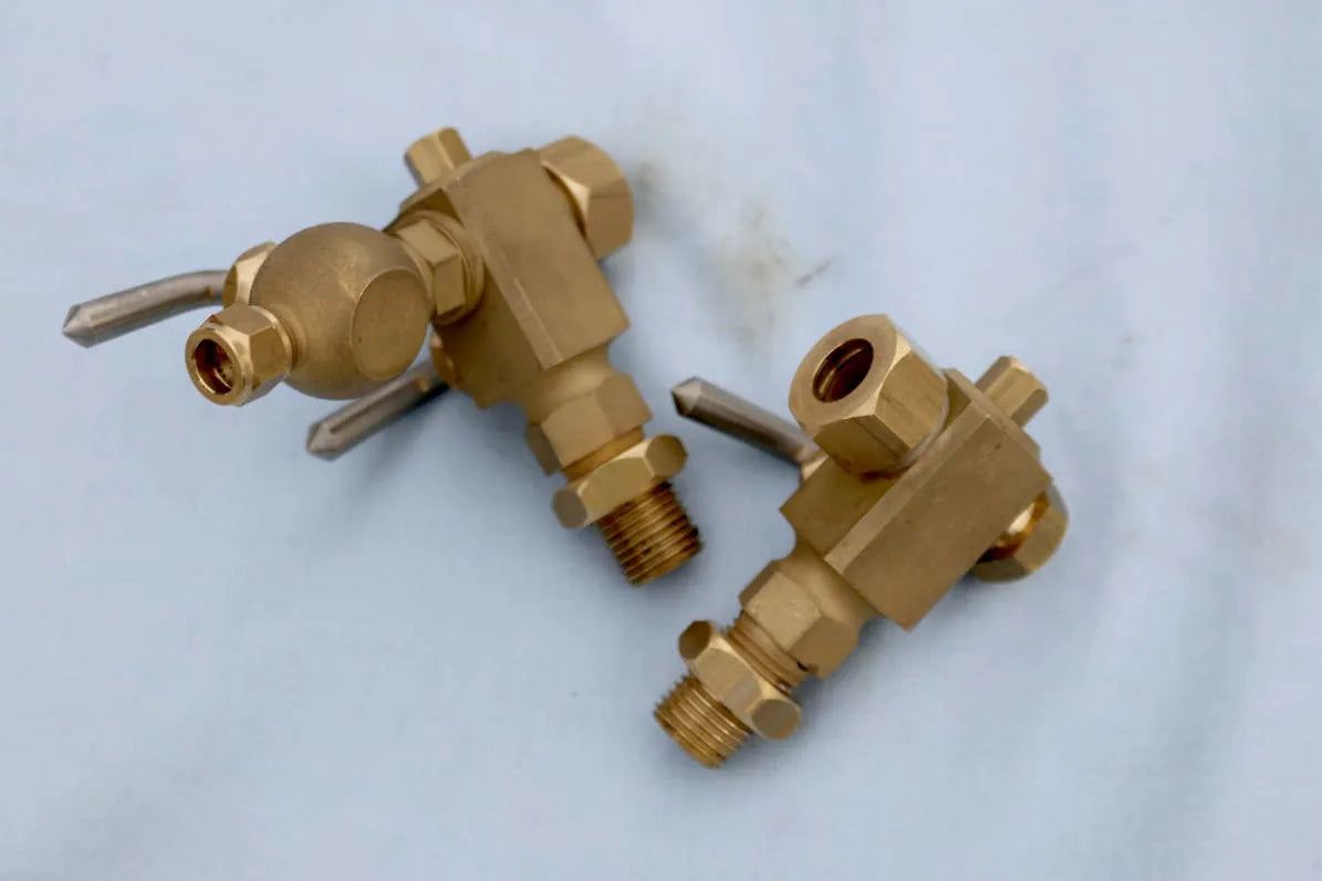Three cock water gauge, 10mm glass, 1/4 BSP fittings