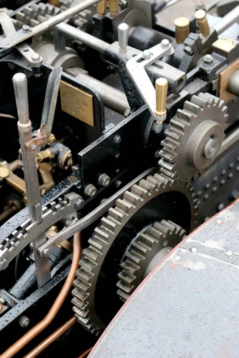 4 inch scale Foster agricultural engine for completion