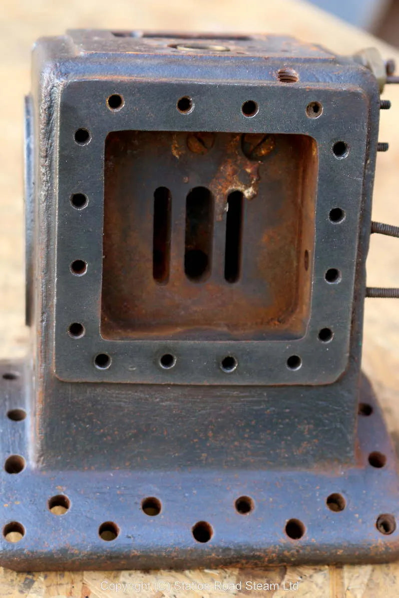 3 inch scale Burrell machined cylinder & pump casting