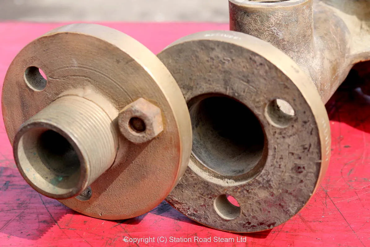 Large horizontal injector missing cones