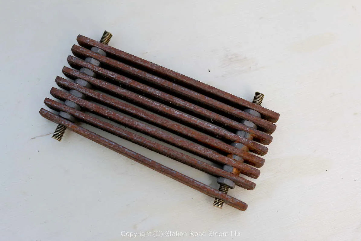 5 inch gauge Sweet Pea frames, castings,drawings & book