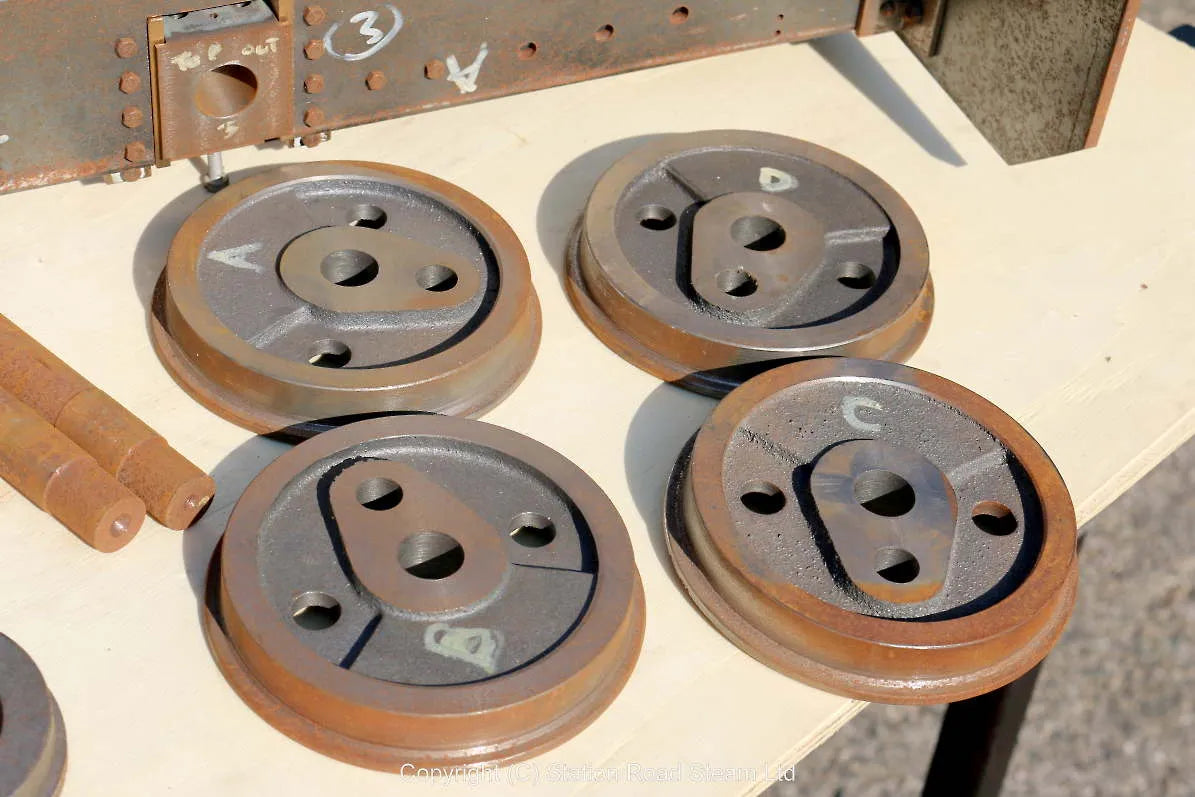 5 inch gauge Sweet Pea frames, castings,drawings & book