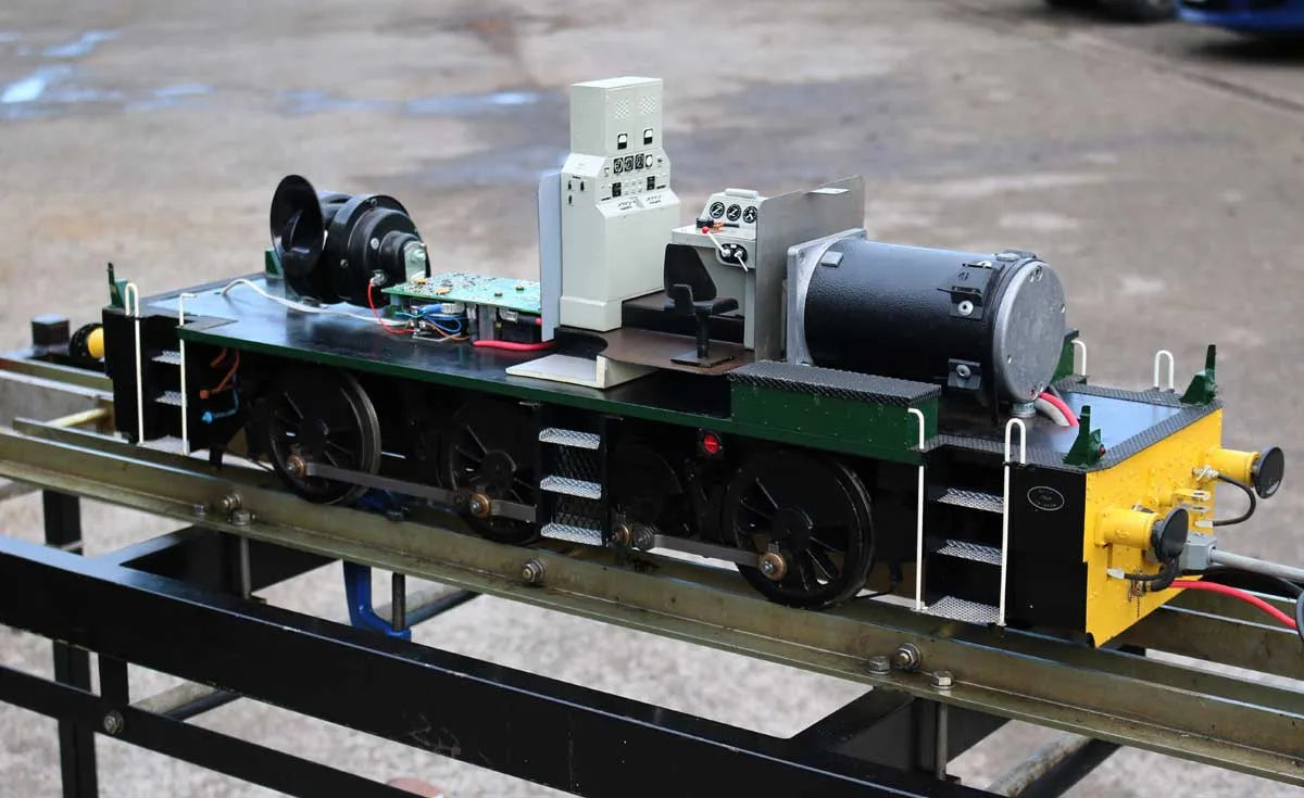 5 inch gauge Class 14 battery electric