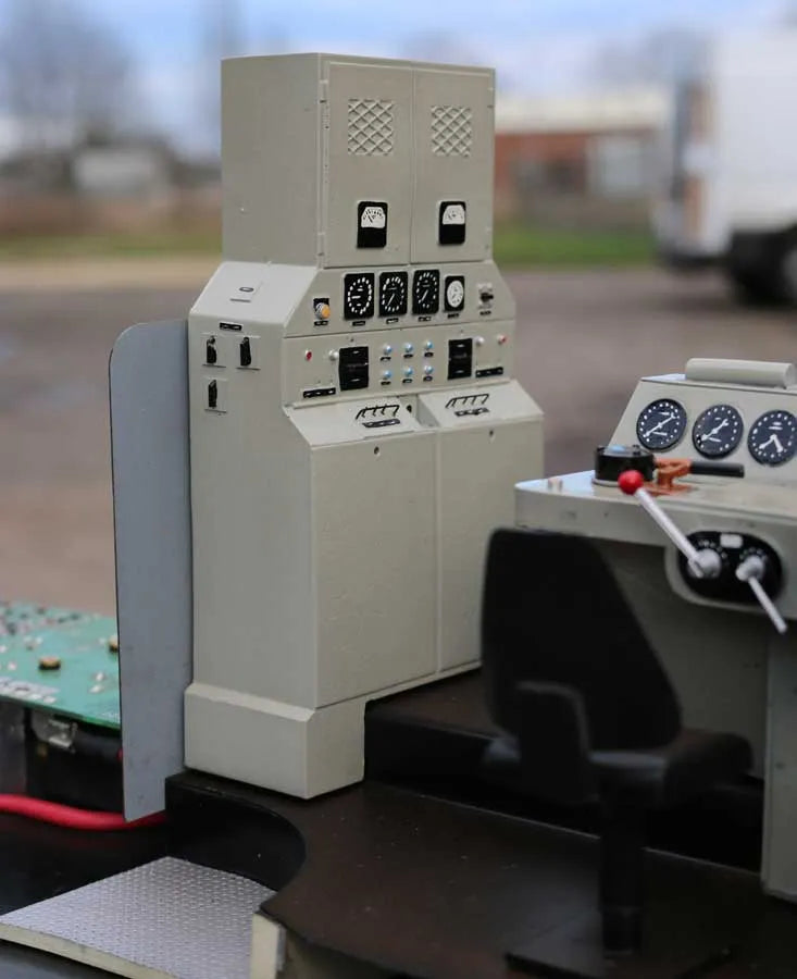 5 inch gauge Class 14 battery electric