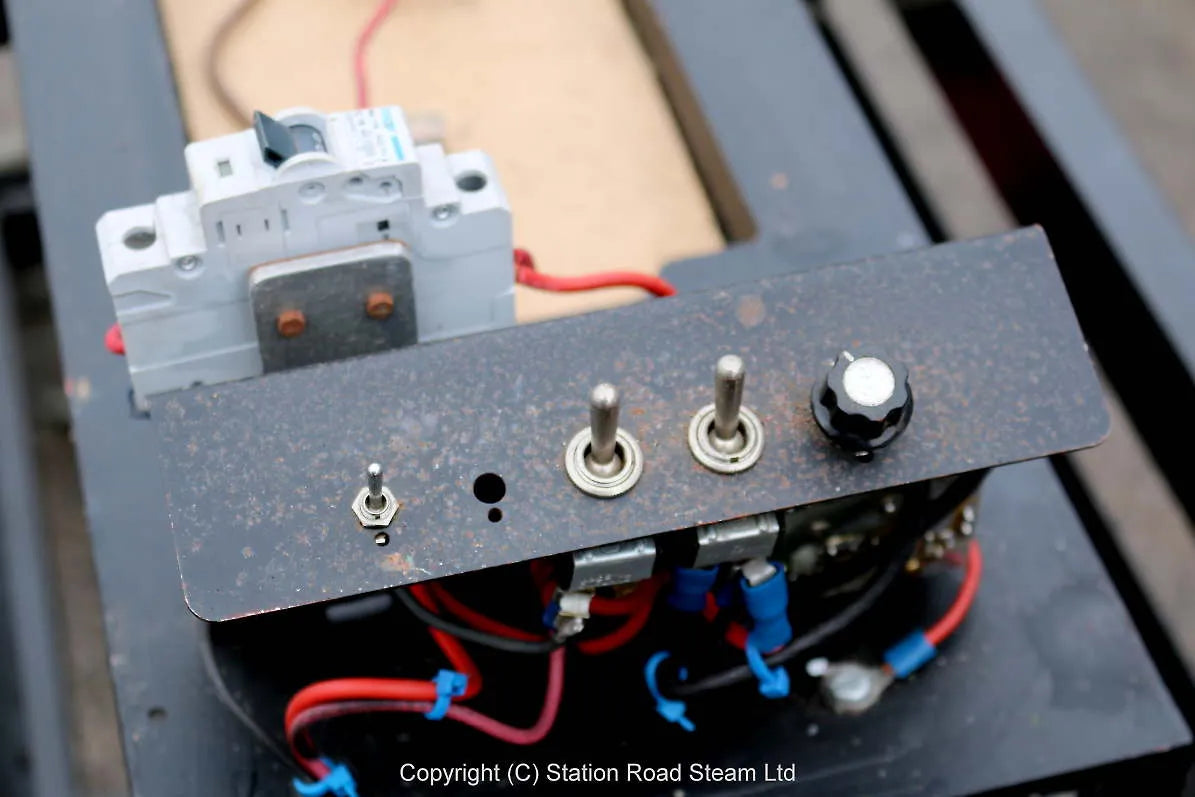 Maxitrak "Coronation" 0-4-0 battery-electric