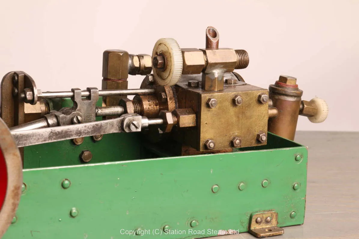 Single cylinder scratch-built stationary engine