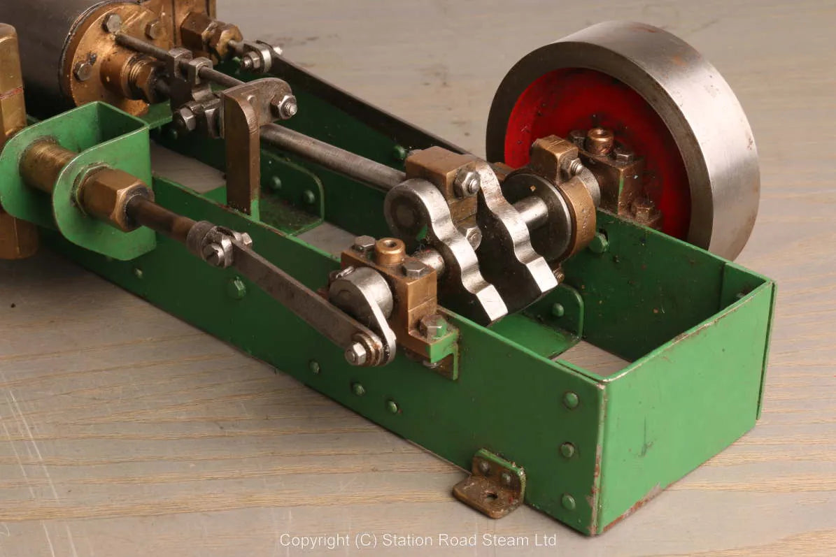 Single cylinder scratch-built stationary engine