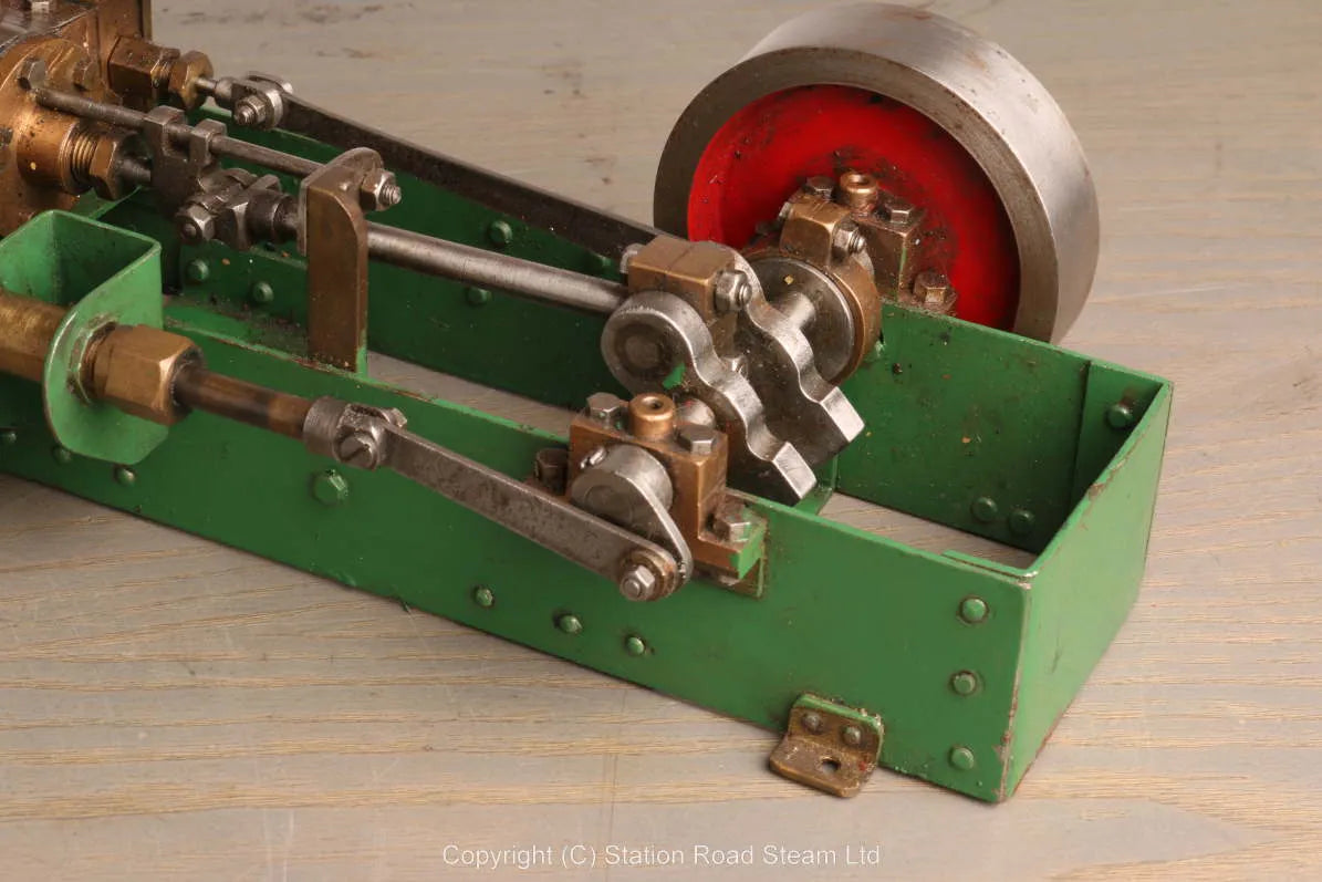 Single cylinder scratch-built stationary engine