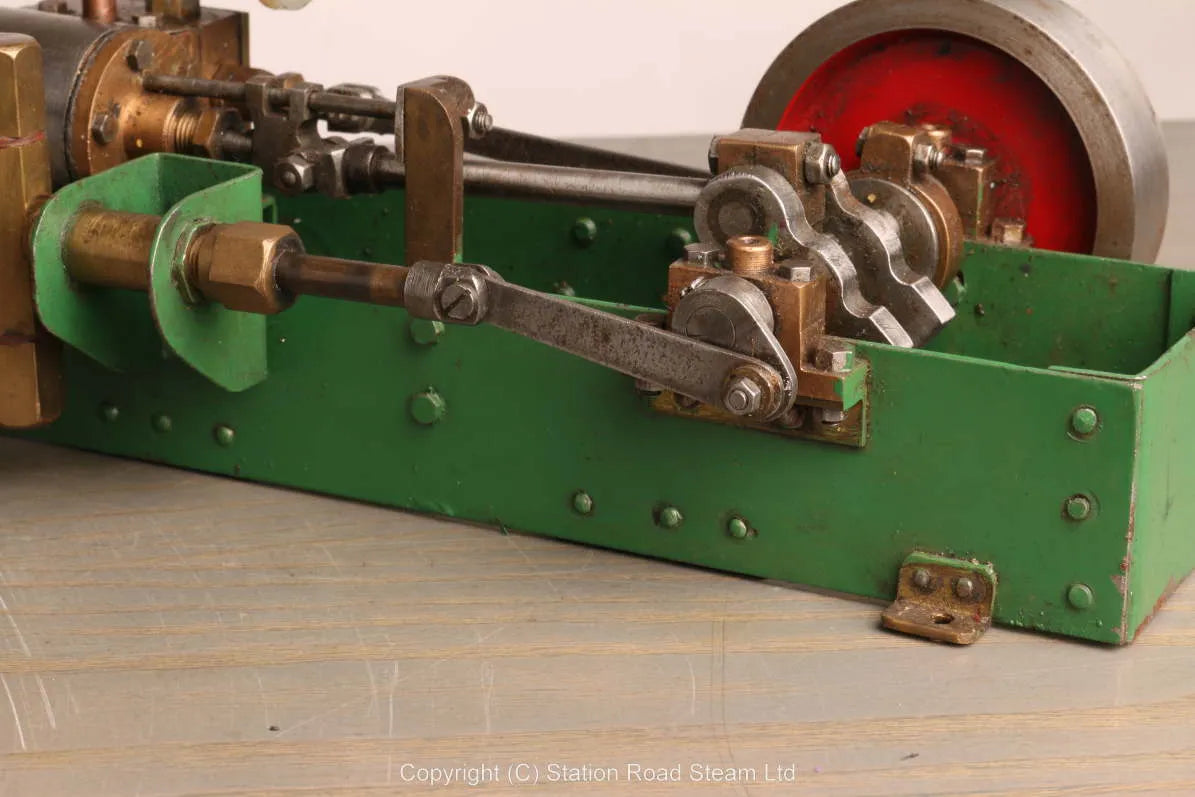 Single cylinder scratch-built stationary engine