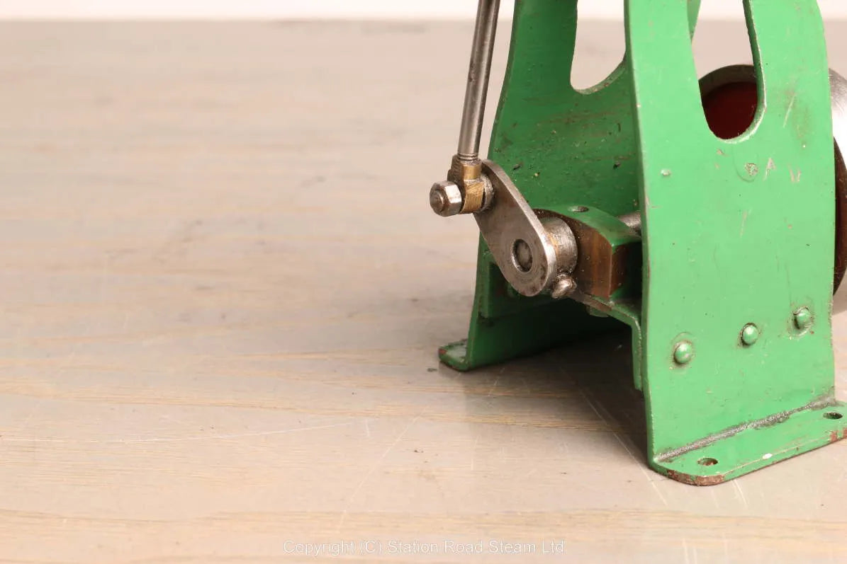 Small oscillating engine