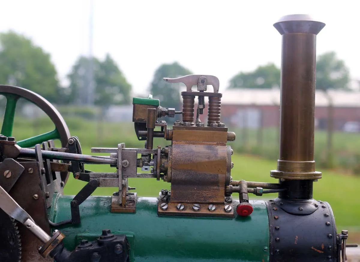 1 inch scale Minnie traction engine