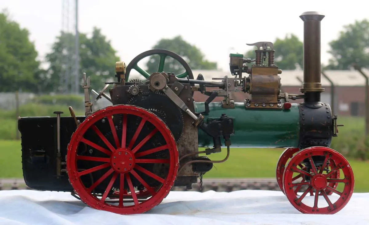 1 inch scale Minnie traction engine