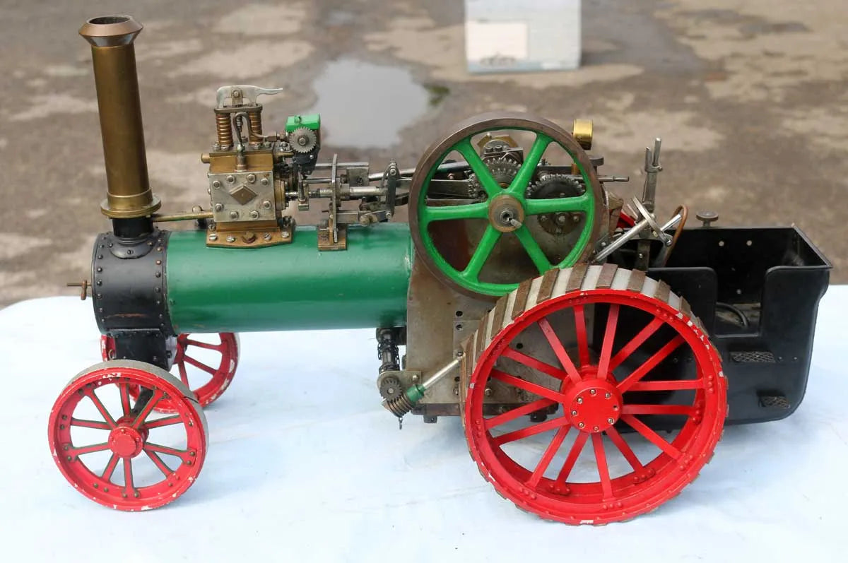 1 inch scale Minnie traction engine