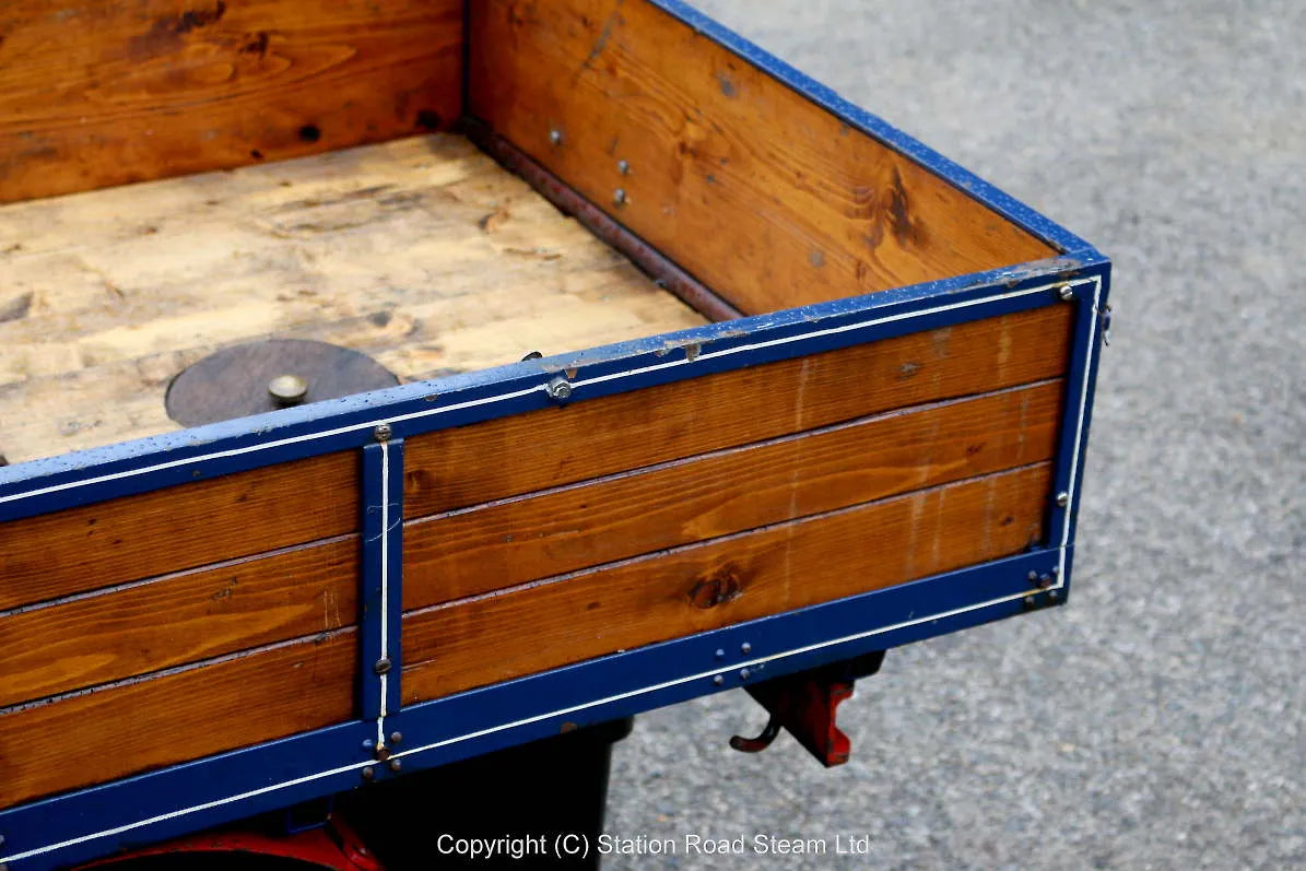 4 inch scale Sentinel steam wagon