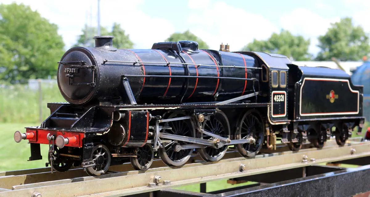3 1/2 inch gauge Black 5