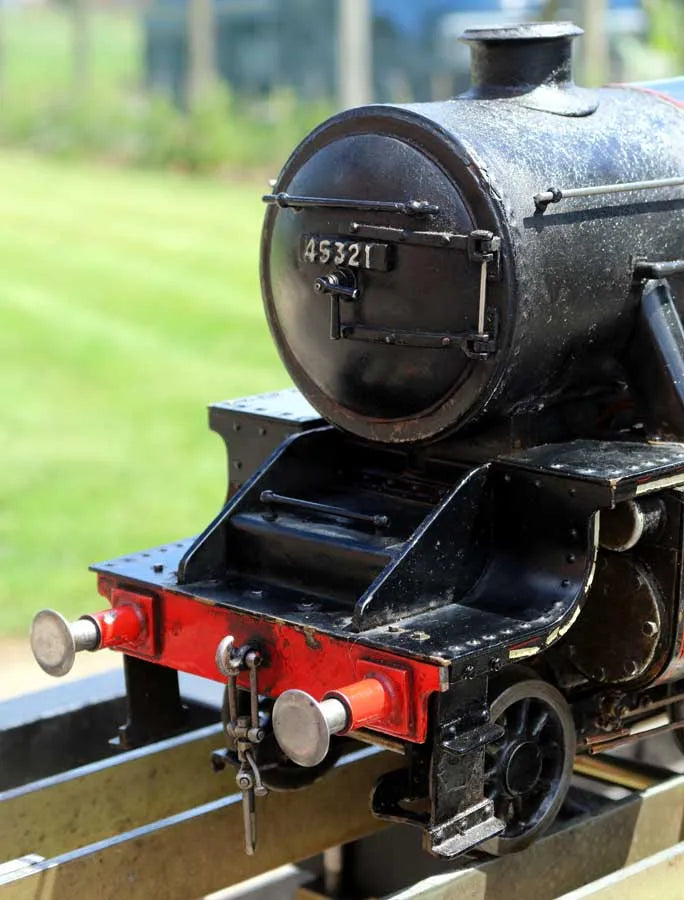 3 1/2 inch gauge Black 5