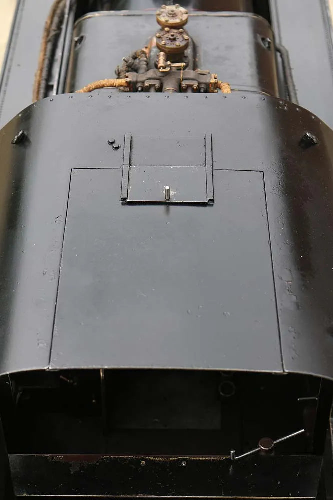 7 1/4 inch gauge Standard Class 2 tank with driving truck