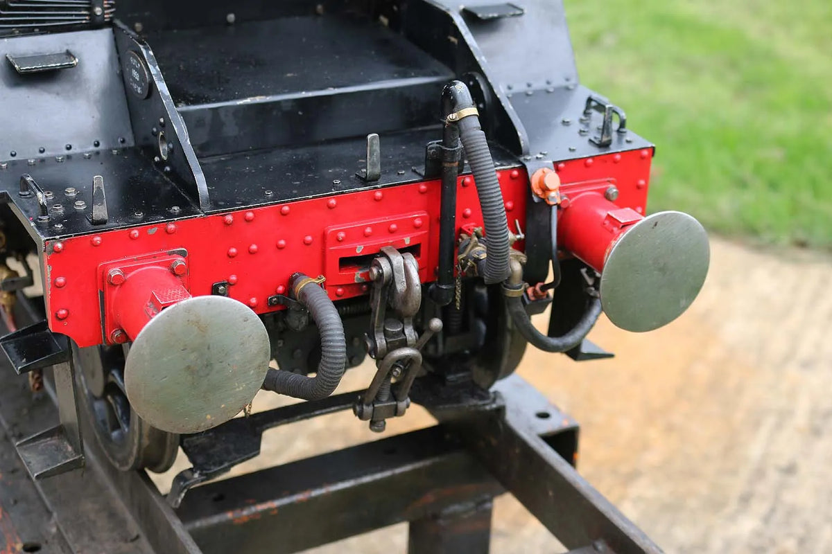 7 1/4 inch gauge Standard Class 2 tank with driving truck