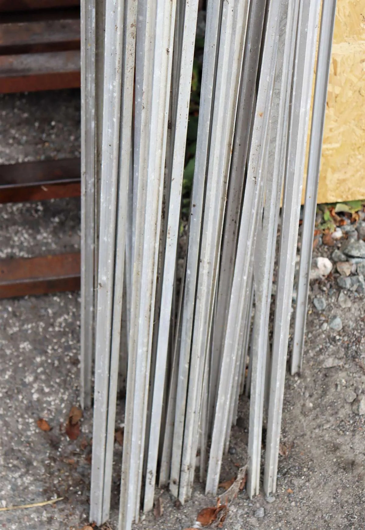 Quantity new aluminium rail, PNP dual gauge plastic sleepers with clips