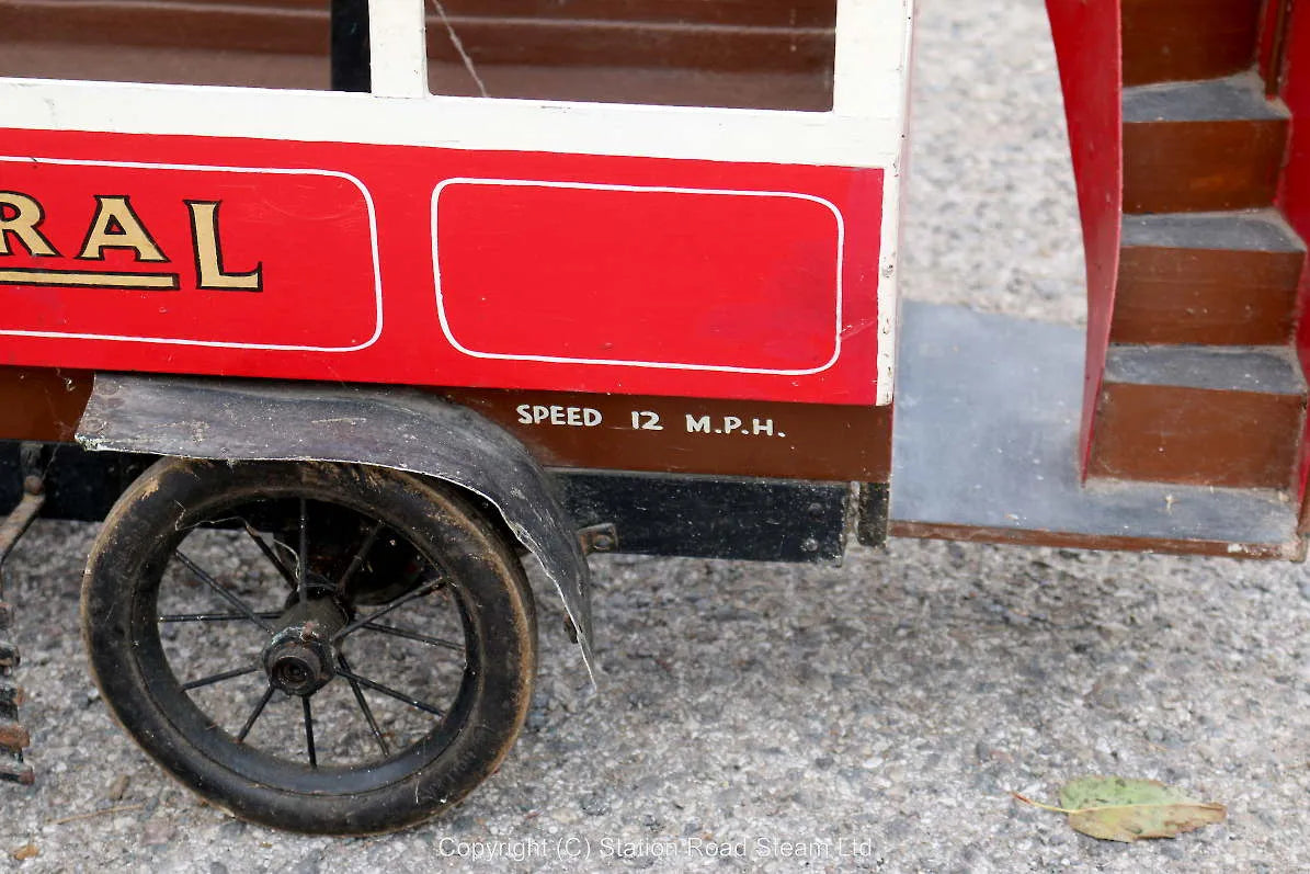 Pedal London Bus