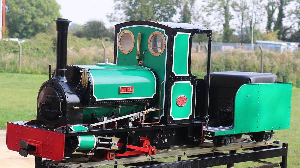 7 1/4 inch gauge Hunslet 0-4-0ST "Alice"