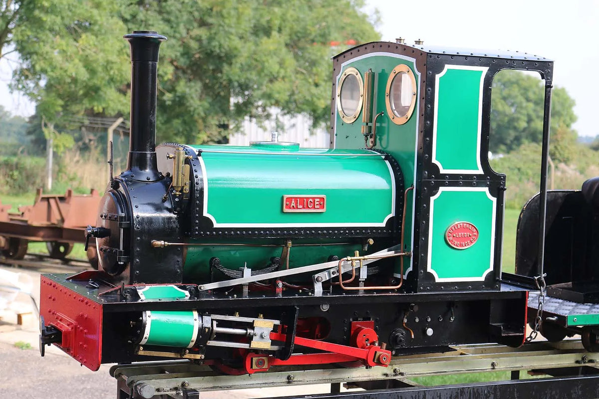 7 1/4 inch gauge Hunslet 0-4-0ST "Alice"